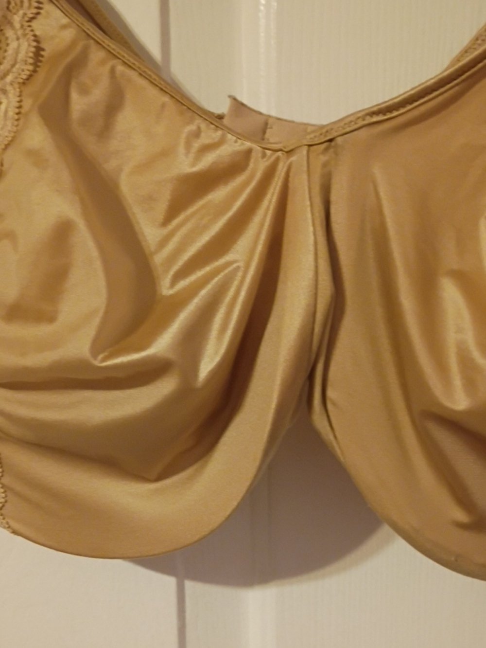 Bali ¹Everyday Full Coverage Underwire Bra - Nude - Picture 3 of 7